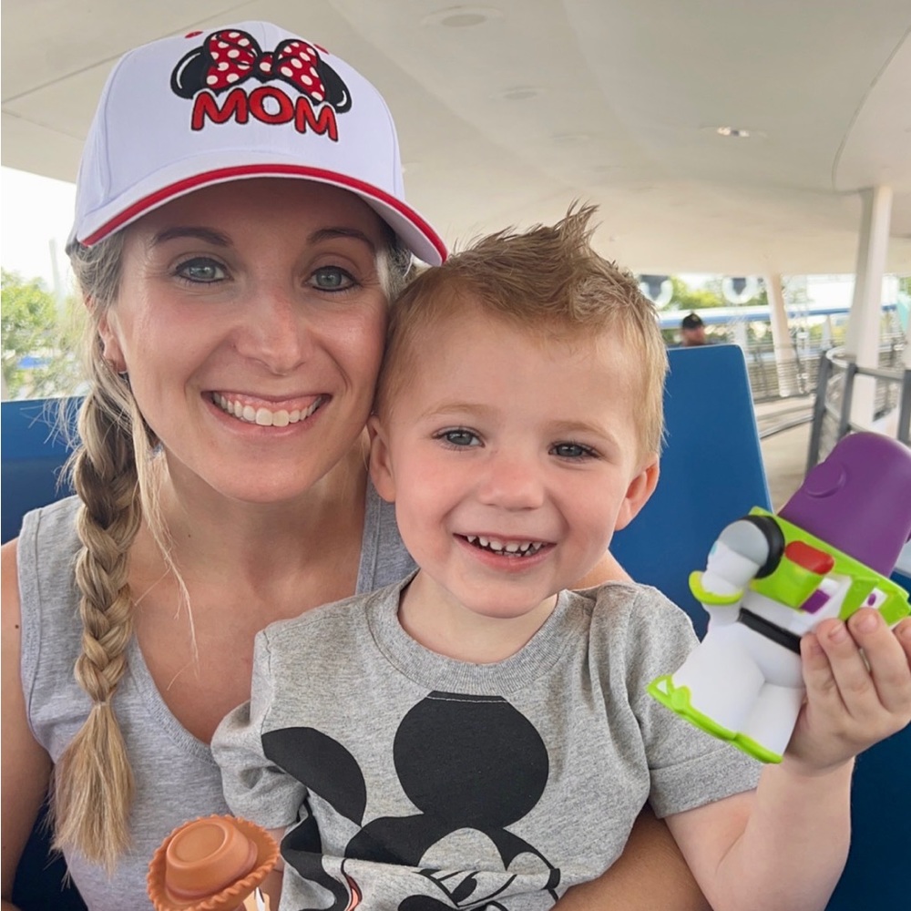 Meet your Posher, Tenae